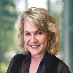 Photo of Carmen Roberts